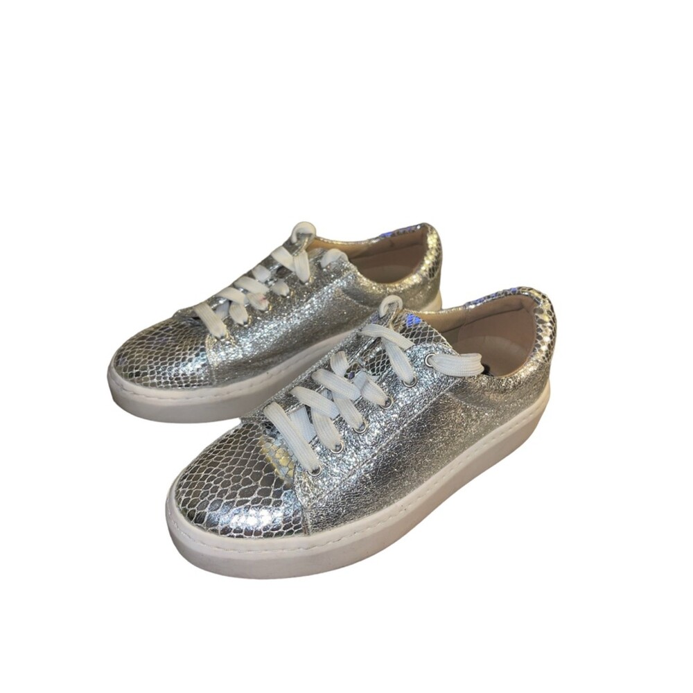 Design Lab Sneakers - Picture 3 of 6